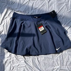 NikeCourt Dri-FIT Victory Women’s Flouncy Skirt